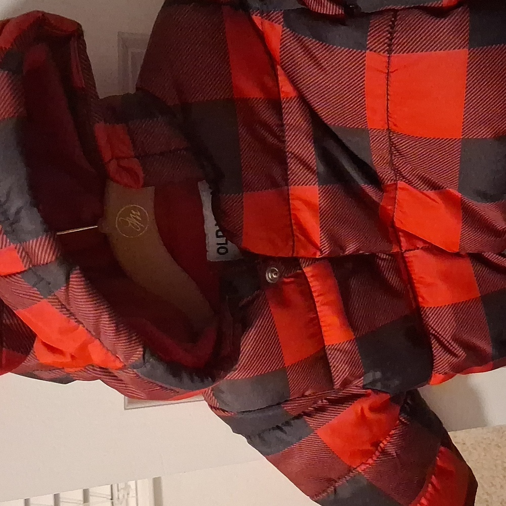 Awesome BNWT Old NAVY hooded Puffer Jacket